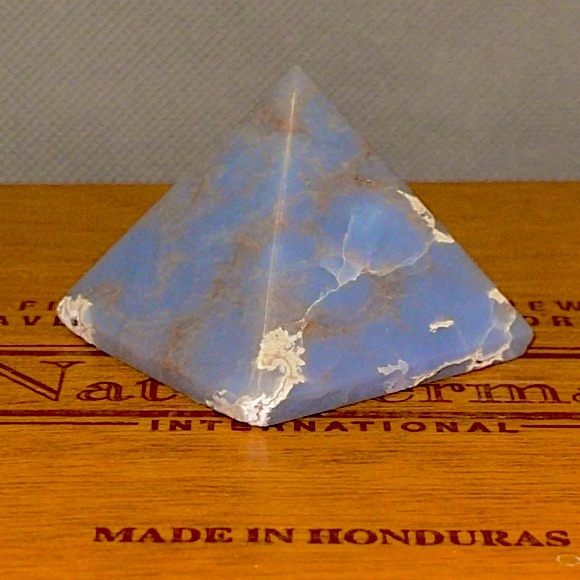 Perfect Authentic Angelite Pyramids πβ¨ more than 60% OFF! - Picture 8 of 13